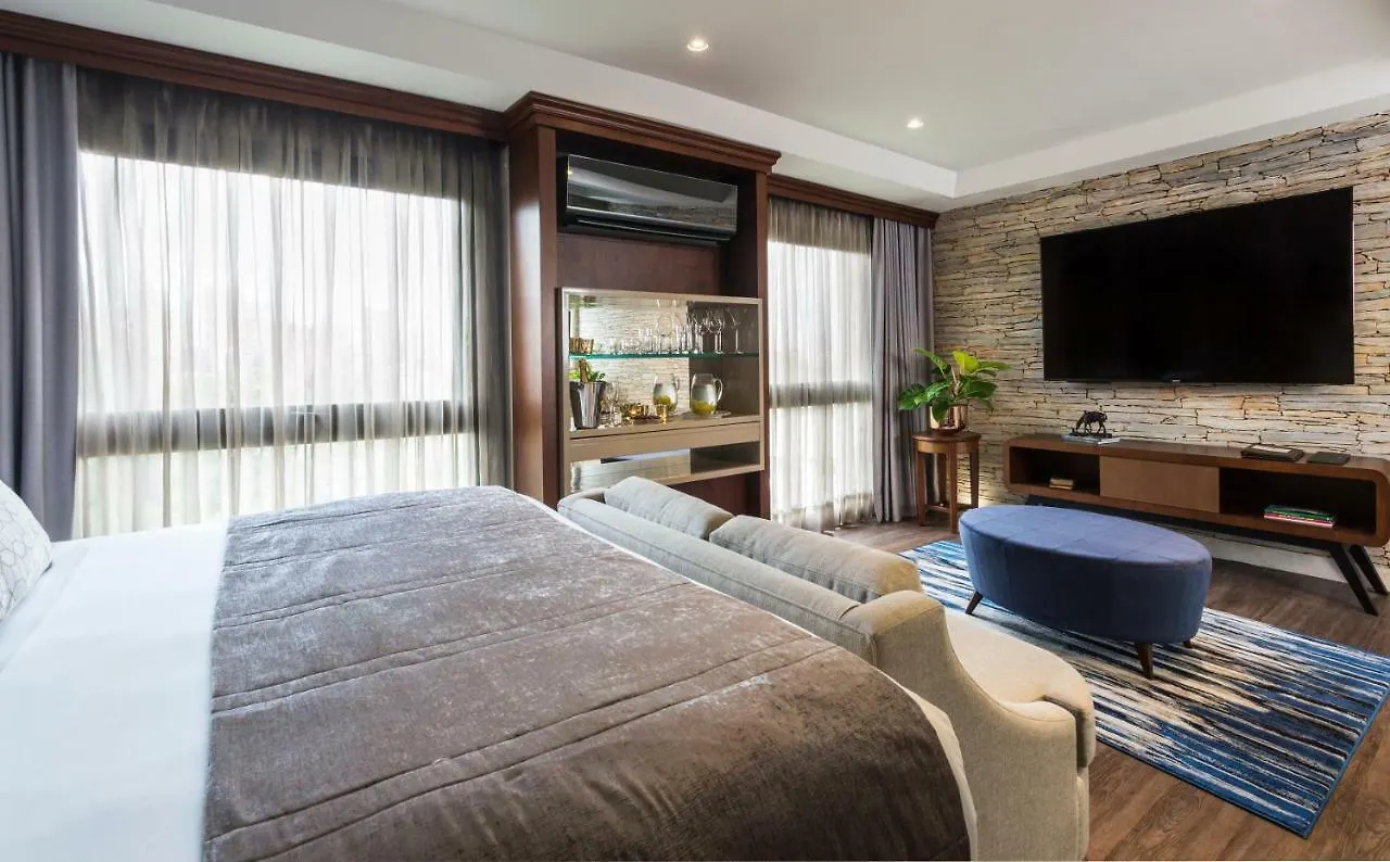 Hotel Park10 Medellin 5*,